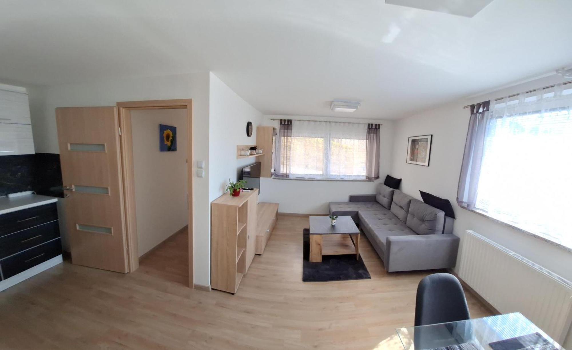 Apartment Belka Єсеніце Екстер'єр фото
